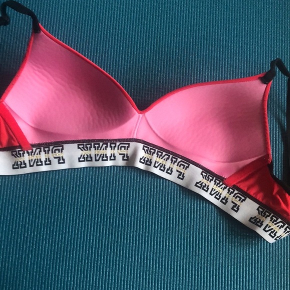 Victoria’s Secret Pink Wireless Lightly Lined Bra Red Black White Gold Logo Band - Picture 8 of 12